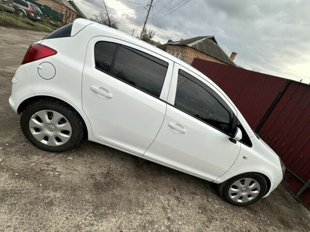 Білий Опель Корса, об'ємом двигуна 1.2 л та пробігом 232 тис. км за 4600 $, фото 5 на Automoto.ua