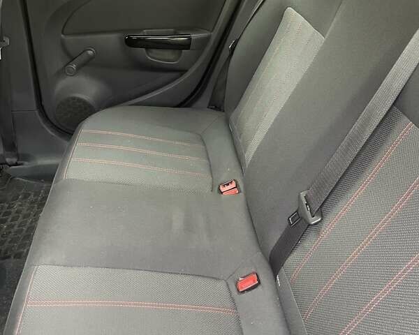 Белый Опель Корса, объемом двигателя 1.4 л и пробегом 150 тыс. км за 6500 $, фото 7 на Automoto.ua