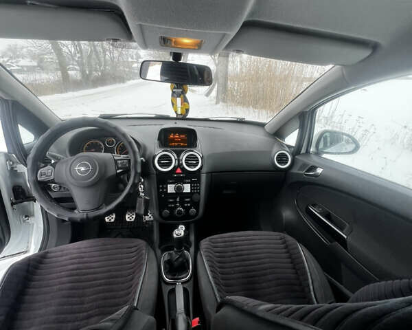 Білий Опель Корса, об'ємом двигуна 1.4 л та пробігом 227 тис. км за 5800 $, фото 23 на Automoto.ua