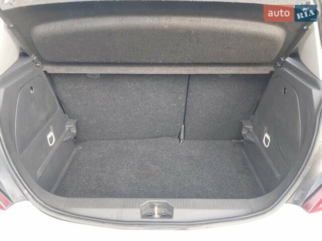 Белый Опель Корса, объемом двигателя 1.2 л и пробегом 280 тыс. км за 5100 $, фото 10 на Automoto.ua