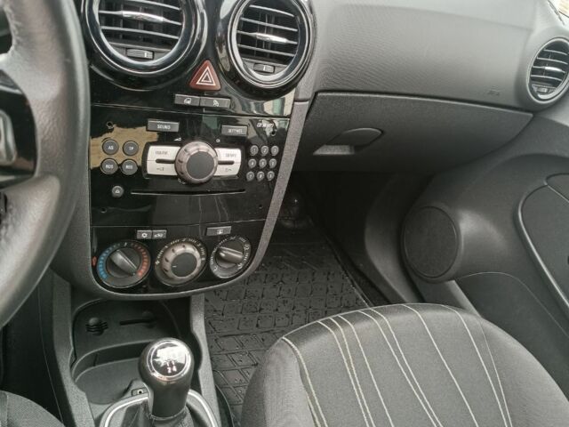 Опель Корса 2011 у Хмельницькому на Automoto.ua Білий Опель Корса, об'ємом двигуна 1.3 л та пробігом 207 тис. км за 5700 $, фото 11 на Automoto.ua