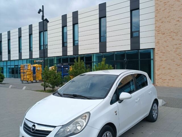 Білий Опель Корса, об'ємом двигуна 1.3 л та пробігом 207 тис. км за 5500 $, фото 7 на Automoto.ua