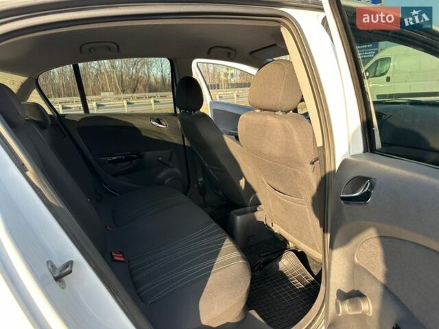 Білий Опель Корса, об'ємом двигуна 1.25 л та пробігом 263 тис. км за 5000 $, фото 13 на Automoto.ua