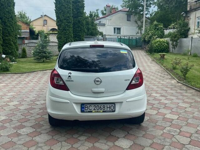 Білий Опель Корса, об'ємом двигуна 1.25 л та пробігом 145 тис. км за 4500 $, фото 4 на Automoto.ua