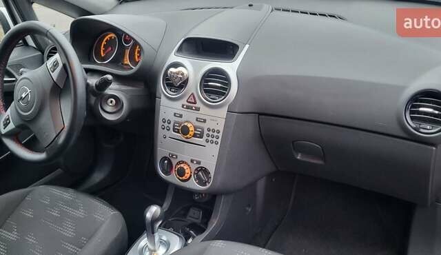 Білий Опель Корса, об'ємом двигуна 1.23 л та пробігом 126 тис. км за 5600 $, фото 3 на Automoto.ua