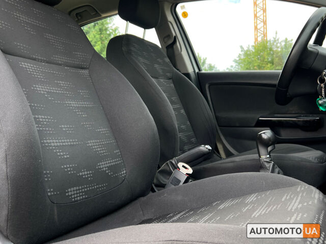 Білий Опель Корса, об'ємом двигуна 1.2 л та пробігом 262 тис. км за 4999 $, фото 8 на Automoto.ua