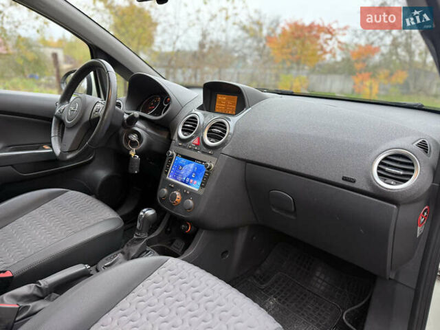 Білий Опель Корса, об'ємом двигуна 1.4 л та пробігом 59 тис. км за 8400 $, фото 23 на Automoto.ua