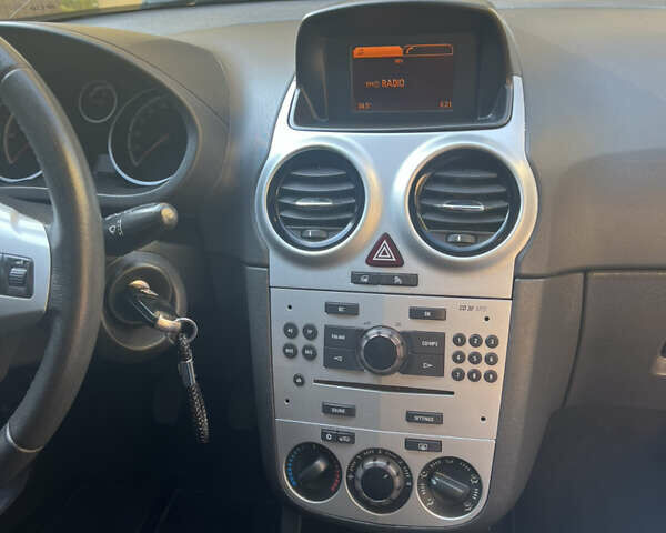 Білий Опель Корса, об'ємом двигуна 1.25 л та пробігом 85 тис. км за 4700 $, фото 7 на Automoto.ua