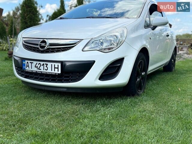 Білий Опель Корса, об'ємом двигуна 1.23 л та пробігом 220 тис. км за 4700 $, фото 7 на Automoto.ua