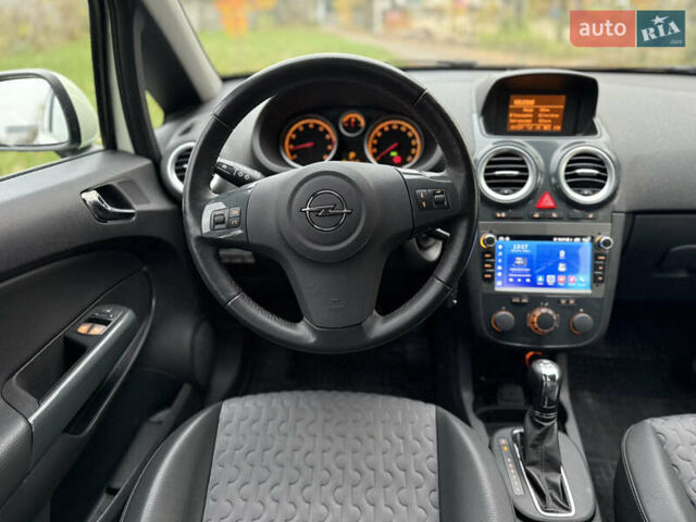 Білий Опель Корса, об'ємом двигуна 1.4 л та пробігом 59 тис. км за 8400 $, фото 25 на Automoto.ua