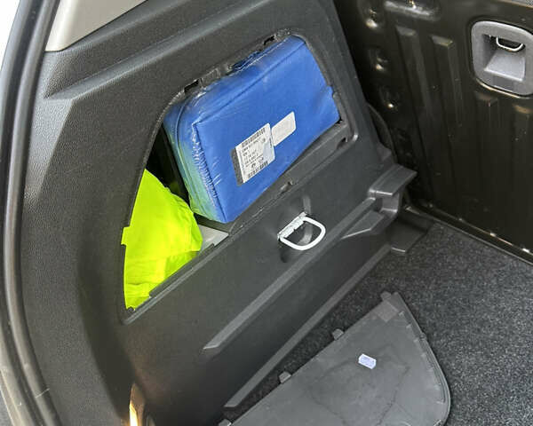 Білий Опель Корса, об'ємом двигуна 1.4 л та пробігом 130 тис. км за 8400 $, фото 24 на Automoto.ua