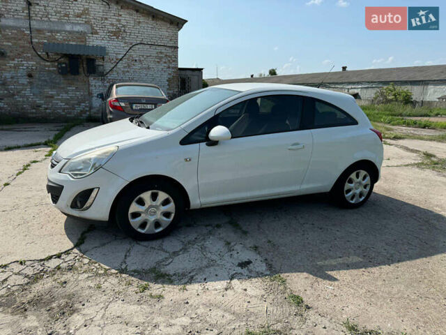 Білий Опель Корса, об'ємом двигуна 1.23 л та пробігом 133 тис. км за 7000 $, фото 17 на Automoto.ua
