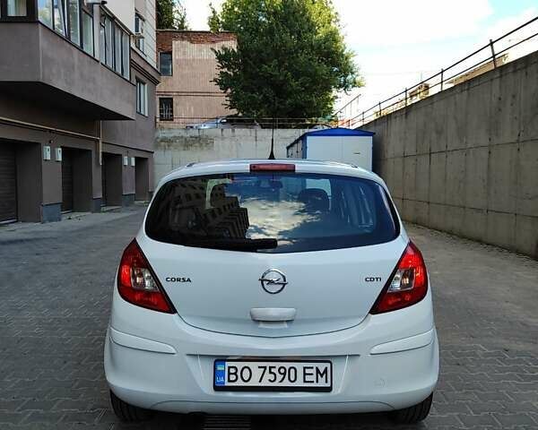 Опель Корса 2014 в Тернополе на Automoto.ua Белый Опель Корса, объемом двигателя 1.3 л и пробегом 262 тыс. км за 6300 $, фото 5 на Automoto.ua