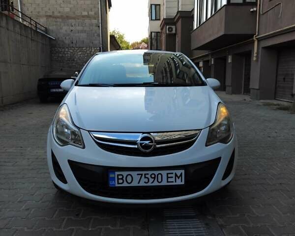 Опель Корса 2014 в Тернополе на Automoto.ua Белый Опель Корса, объемом двигателя 1.3 л и пробегом 262 тыс. км за 6300 $, фото 3 на Automoto.ua