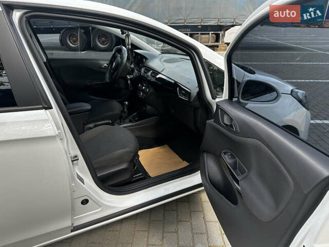 Білий Опель Корса, об'ємом двигуна 1.25 л та пробігом 138 тис. км за 7200 $, фото 10 на Automoto.ua