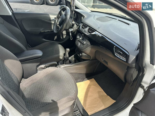 Білий Опель Корса, об'ємом двигуна 1.25 л та пробігом 138 тис. км за 7200 $, фото 9 на Automoto.ua