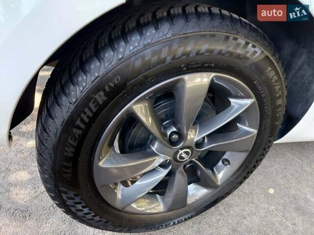 Білий Опель Корса, об'ємом двигуна 1.23 л та пробігом 66 тис. км за 8500 $, фото 10 на Automoto.ua