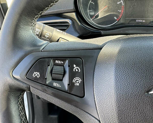 Белый Опель Корса, объемом двигателя 1.4 л и пробегом 60 тыс. км за 10999 $, фото 19 на Automoto.ua