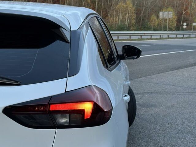 Белый Опель Корса, объемом двигателя 0 л и пробегом 80 тыс. км за 16100 $, фото 8 на Automoto.ua