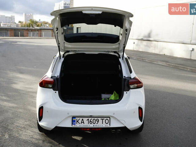 Білий Опель Корса, об'ємом двигуна 1.2 л та пробігом 68 тис. км за 15500 $, фото 8 на Automoto.ua