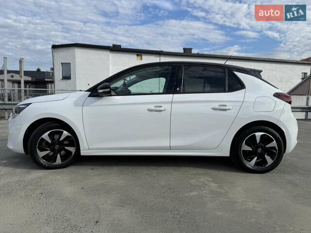 Белый Опель Корса, объемом двигателя 0 л и пробегом 44 тыс. км за 13500 $, фото 6 на Automoto.ua