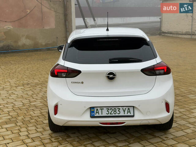 Белый Опель Корса, объемом двигателя 0 л и пробегом 57 тыс. км за 12992 $, фото 12 на Automoto.ua