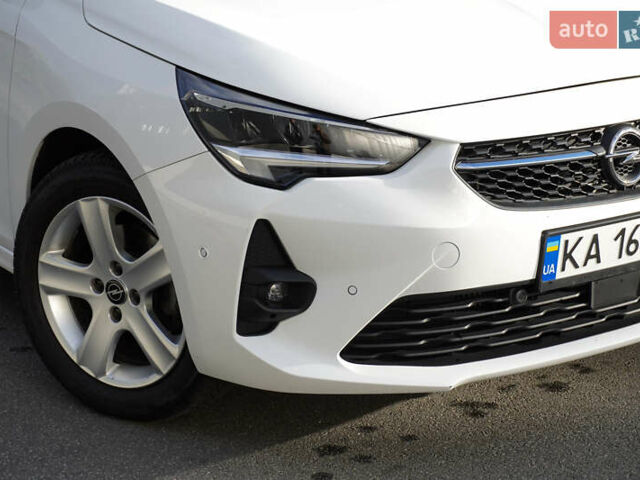 Білий Опель Корса, об'ємом двигуна 1.2 л та пробігом 68 тис. км за 15500 $, фото 3 на Automoto.ua