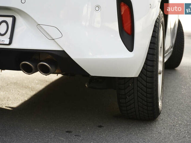 Білий Опель Корса, об'ємом двигуна 1.2 л та пробігом 68 тис. км за 15500 $, фото 7 на Automoto.ua