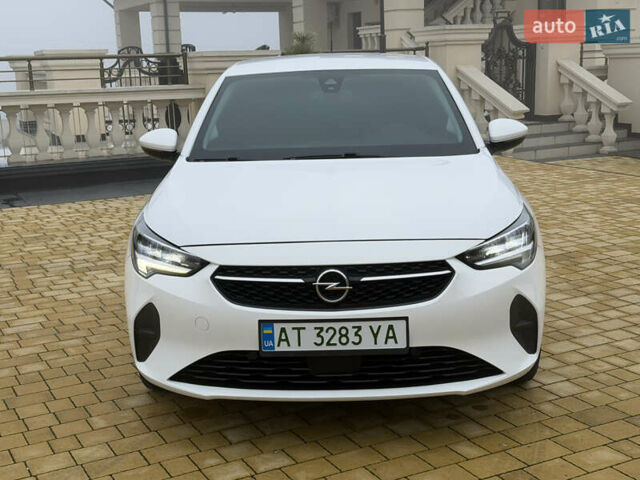 Белый Опель Корса, объемом двигателя 0 л и пробегом 57 тыс. км за 12992 $, фото 1 на Automoto.ua