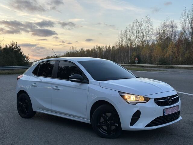 Белый Опель Корса, объемом двигателя 0 л и пробегом 80 тыс. км за 16100 $, фото 1 на Automoto.ua