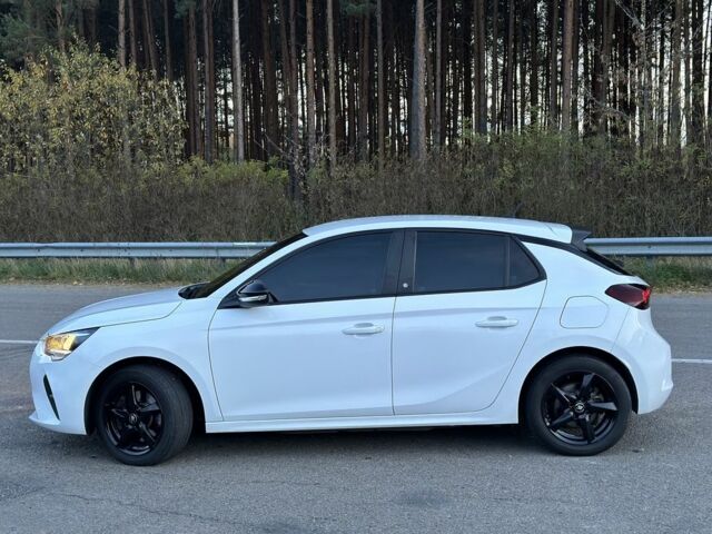 Белый Опель Корса, объемом двигателя 0 л и пробегом 80 тыс. км за 16100 $, фото 6 на Automoto.ua