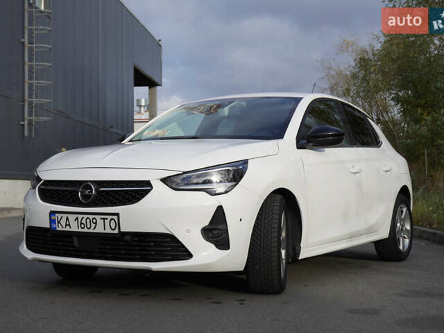 Білий Опель Корса, об'ємом двигуна 1.2 л та пробігом 68 тис. км за 15500 $, фото 9 на Automoto.ua
