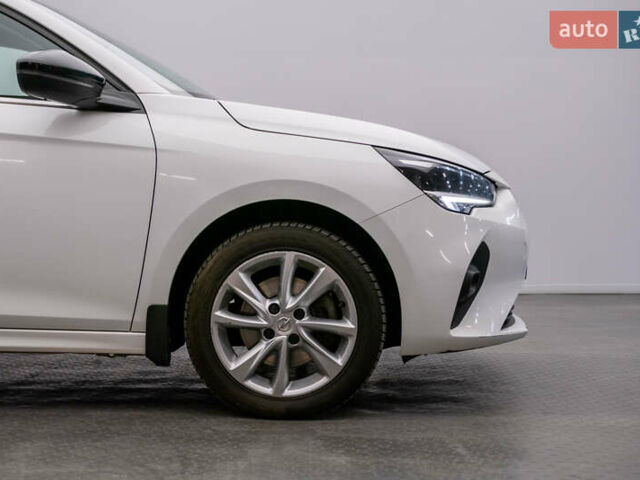 Белый Опель Корса, объемом двигателя 1.2 л и пробегом 96 тыс. км за 17269 $, фото 6 на Automoto.ua