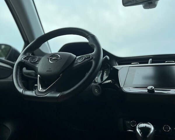 Белый Опель Корса, объемом двигателя 1.2 л и пробегом 44 тыс. км за 12300 $, фото 6 на Automoto.ua