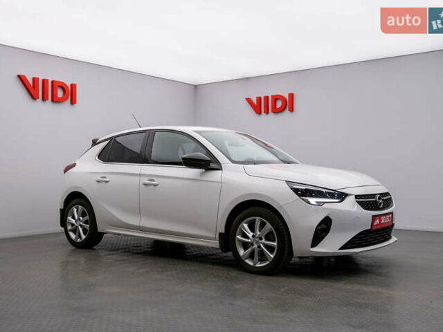 Белый Опель Корса, объемом двигателя 1.2 л и пробегом 96 тыс. км за 17489 $, фото 4 на Automoto.ua