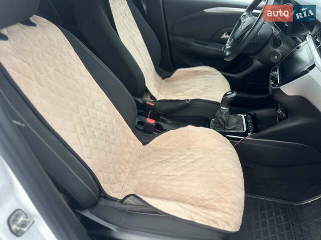 Белый Опель Корса, объемом двигателя 1.2 л и пробегом 44 тыс. км за 12500 $, фото 13 на Automoto.ua