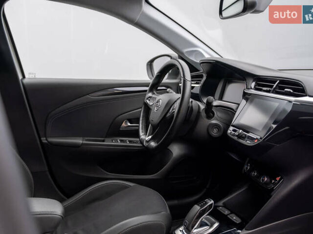 Белый Опель Корса, объемом двигателя 1.2 л и пробегом 96 тыс. км за 17269 $, фото 19 на Automoto.ua