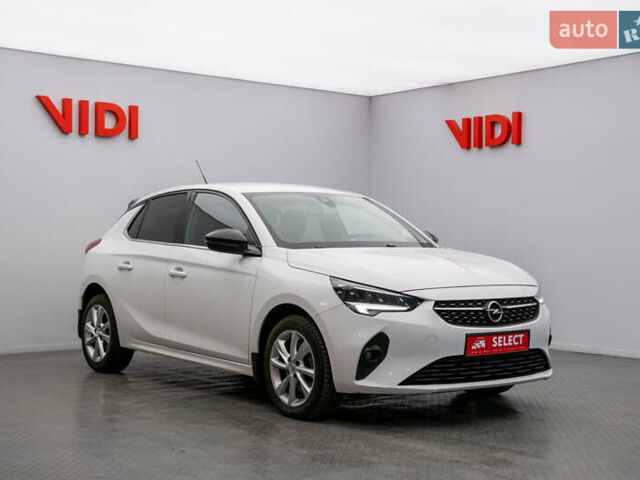 Белый Опель Корса, объемом двигателя 1.2 л и пробегом 96 тыс. км за 17269 $, фото 1 на Automoto.ua