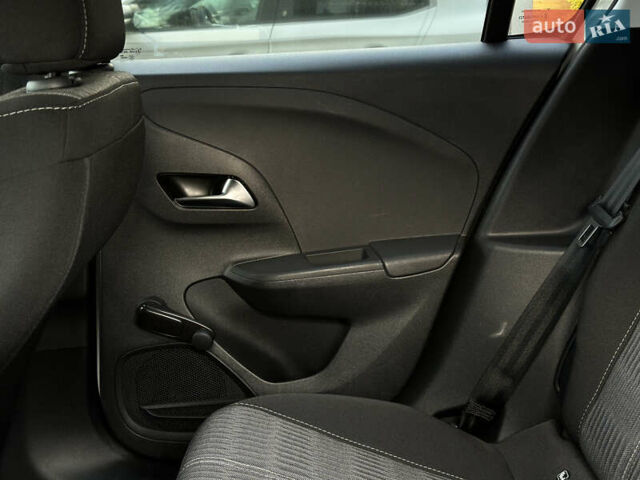 Белый Опель Корса, объемом двигателя 0 л и пробегом 39 тыс. км за 13899 $, фото 43 на Automoto.ua