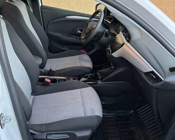 Білий Опель Корса, об'ємом двигуна 0 л та пробігом 16 тис. км за 14800 $, фото 9 на Automoto.ua