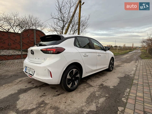 Белый Опель Корса, объемом двигателя 0 л и пробегом 16 тыс. км за 14200 $, фото 6 на Automoto.ua