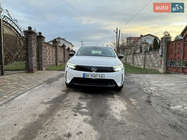 Белый Опель Корса, объемом двигателя 0 л и пробегом 16 тыс. км за 14200 $, фото 4 на Automoto.ua