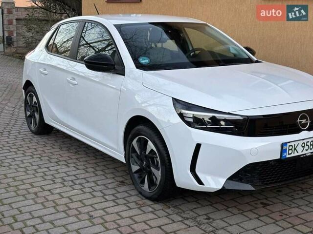 Білий Опель Корса, об'ємом двигуна 0 л та пробігом 16 тис. км за 14800 $, фото 2 на Automoto.ua