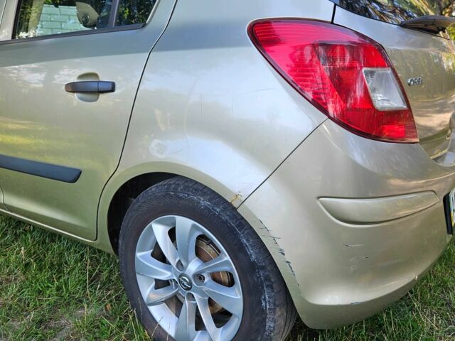 Бежевый Опель Корса, объемом двигателя 1.2 л и пробегом 320 тыс. км за 3200 $, фото 14 на Automoto.ua