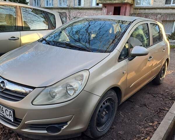 Бежевый Опель Корса, объемом двигателя 1.25 л и пробегом 253 тыс. км за 4700 $, фото 3 на Automoto.ua