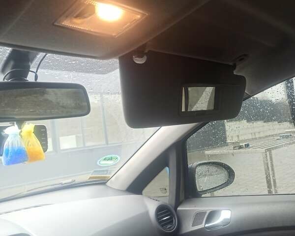 Бежевый Опель Корса, объемом двигателя 1 л и пробегом 330 тыс. км за 4300 $, фото 12 на Automoto.ua