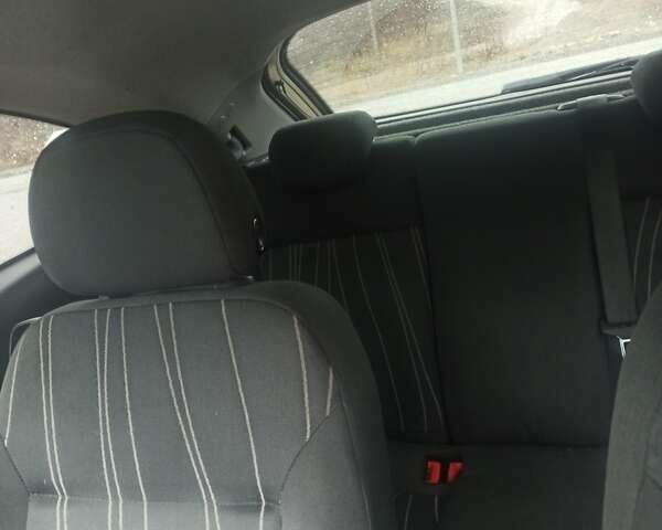 Бежевый Опель Корса, объемом двигателя 1 л и пробегом 330 тыс. км за 4300 $, фото 13 на Automoto.ua