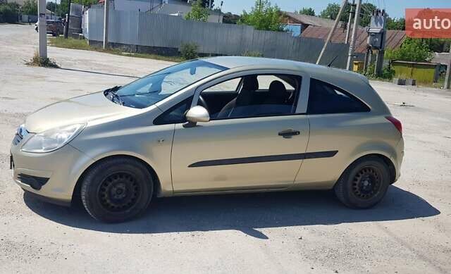 Бежевый Опель Корса, объемом двигателя 1 л и пробегом 200 тыс. км за 3700 $, фото 10 на Automoto.ua