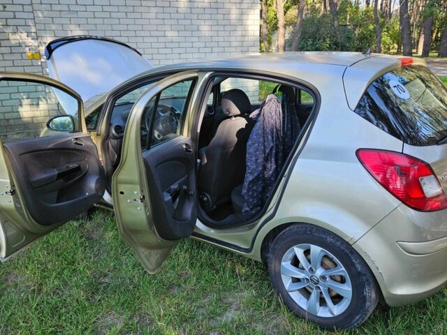 Бежевый Опель Корса, объемом двигателя 1.2 л и пробегом 320 тыс. км за 3200 $, фото 10 на Automoto.ua