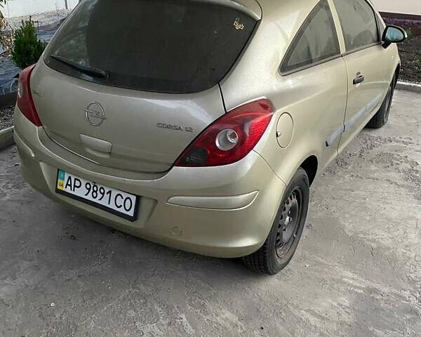 Бежевый Опель Корса, объемом двигателя 1.23 л и пробегом 180 тыс. км за 4600 $, фото 1 на Automoto.ua